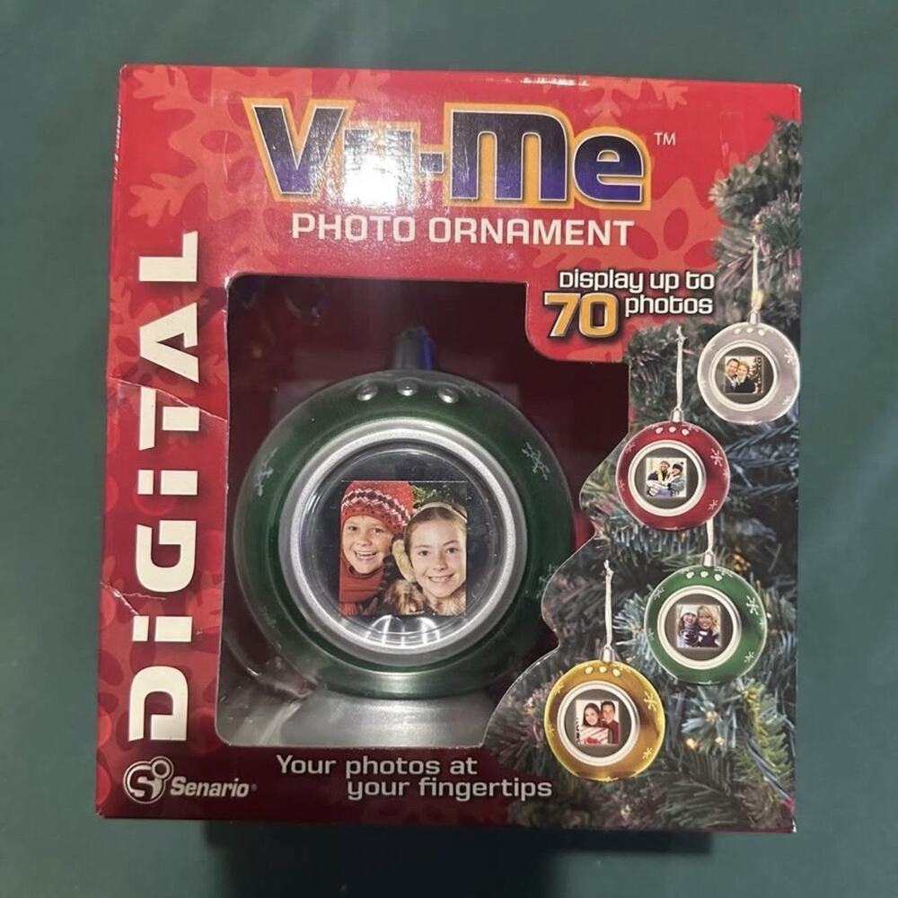 Senario Digital Photo Ornament Christmas Round Green Full-color LCD 70 Photos